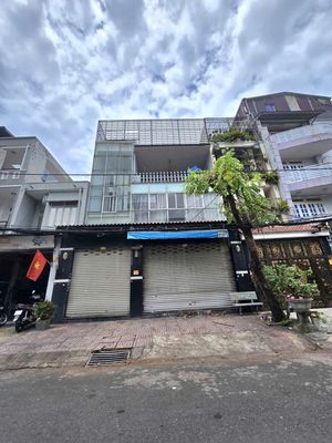 Аренда · 10 комн. · 200 м² · Quận Tân Phú, ул. Đường Tây Thạnh