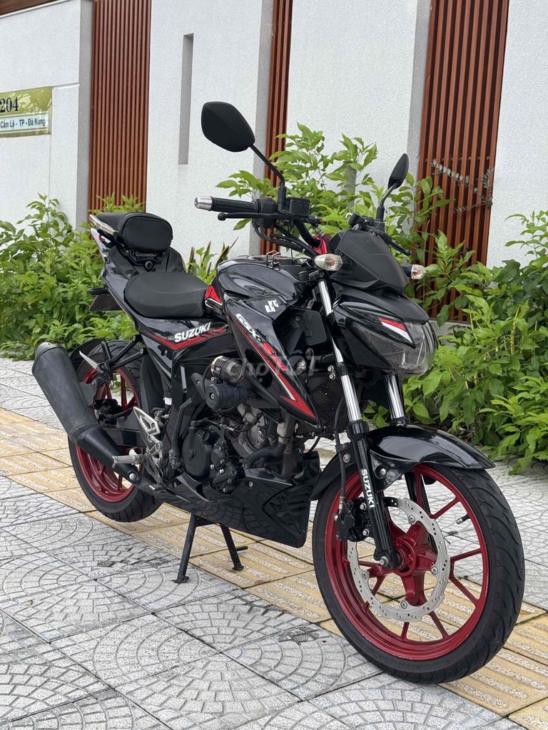 Suzuki GSX 150 dk 2018 xe nguyên rin bs 43. Mua bán Xe máy tại Quận Cẩm Lệ Đà Nẵng được đăng bởi 153 Đường 2 tháng 9 Hoà cường Tp Đà Nẵng  hình 2