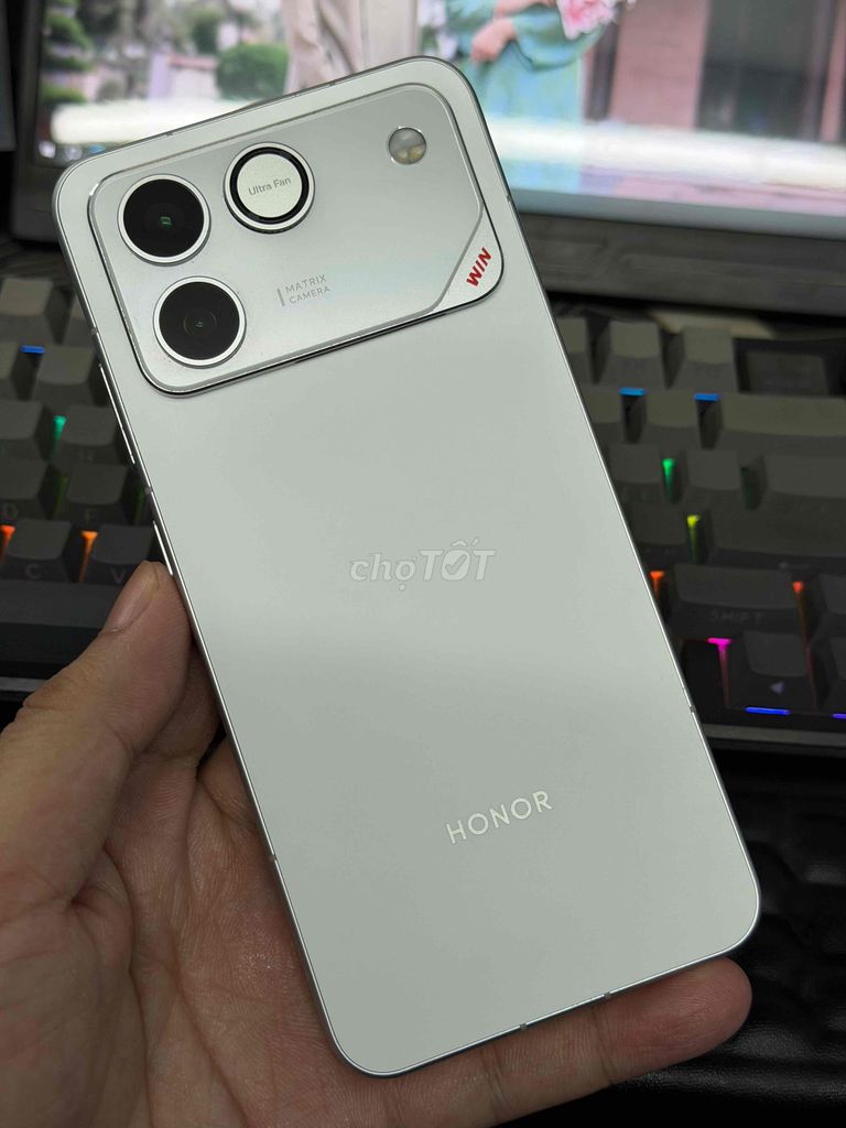 Honor WIN RT 12/256GB Trắng Fullbox. Mua bán Điện thoại tại Quận Ninh Kiều Cần Thơ được đăng bởi Bách Mobile hình 1