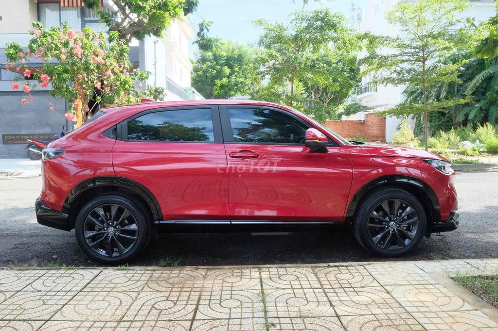 HRV 2022 RS Đỏ-29000 km, Xe lên rất nhiều phụ kien. Mua bán Ô tô tại Quận 7 Tp Hồ Chí Minh được đăng bởi SHOWROOM HONDA ÔTÔ QUẬN 7 hình 6