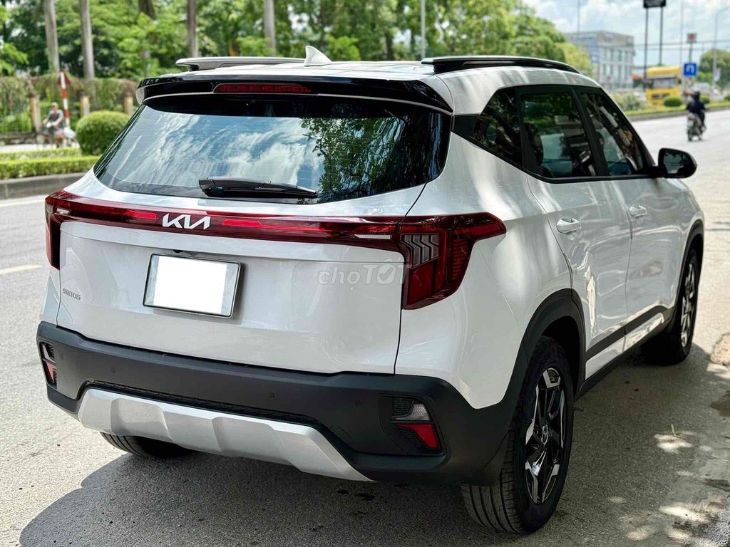 Kia Seltos 2024 1.5 AT - 2000 km. Mua bán Ô tô tại Quận Cầu Giấy Hà Nội được đăng bởi Quang Huy hình 3