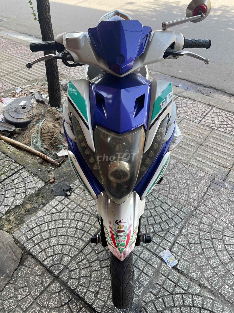 Yamaha Nouvo 5 Fi Trắng Xanh Đen biển số thành phố. Mua bán Xe máy tại Quận 12 Tp Hồ Chí Minh được đăng bởi Minh Chính hình 1