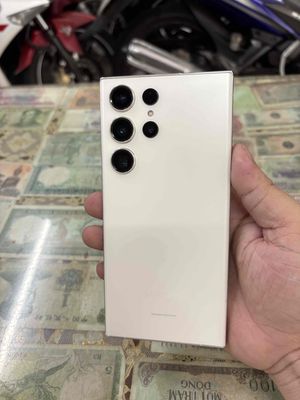 sam sung s23 untra Trắng. Mua bán Điện thoại tại Thành phố Rạch Giá Kiên Giang được đăng bởi Cầm Đồ Triệu Niềm
