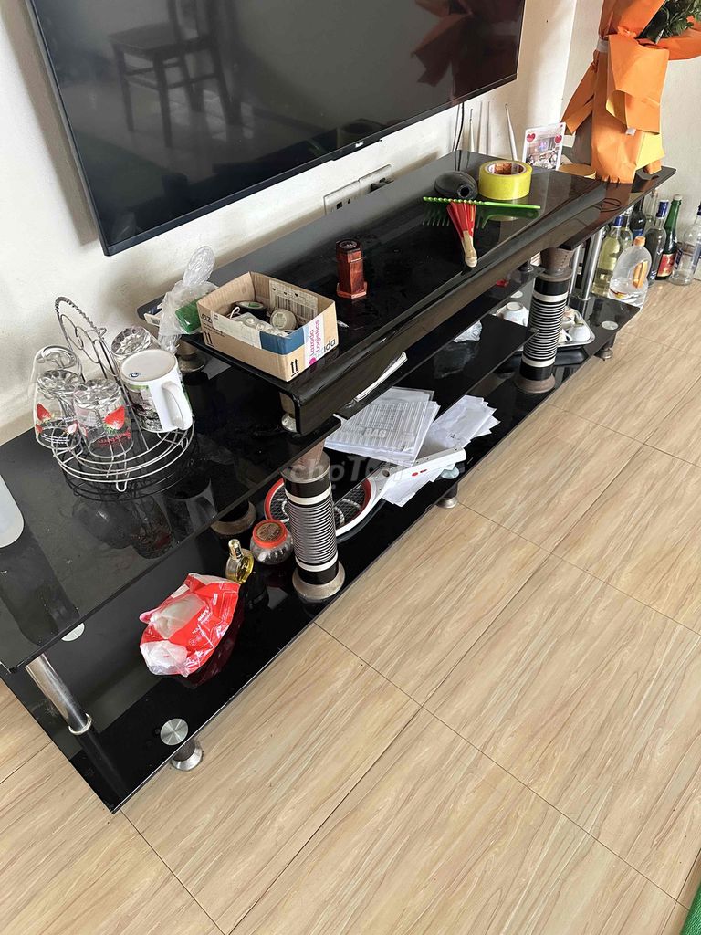 Kệ tivi 3 tầng Đen. Mua bán Tủ, kệ gia đình tại Quận Bắc Từ Liêm Hà Nội được đăng bởi Duc Ngo Minh hình 1