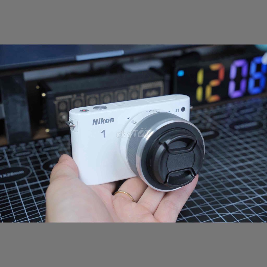 Máy ảnh Nikon J1 Trắng. Mua bán Máy ảnh, Máy quay tại Huyện Thống Nhất Đồng Nai được đăng bởi Babybun hình 1