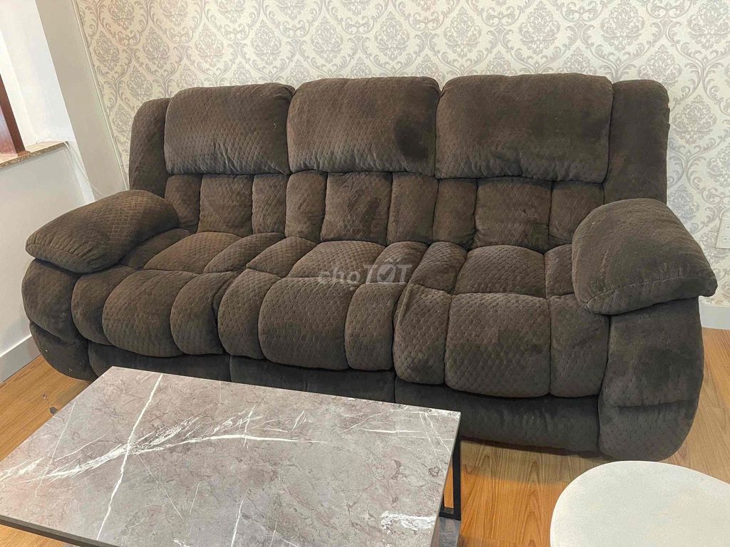 Ghế sofa vải Nâu 1m9 Đã sử dụng. Mua bán Bàn ghế tại Quận Phú Nhuận Tp Hồ Chí Minh được đăng bởi Peter Trần hình 1