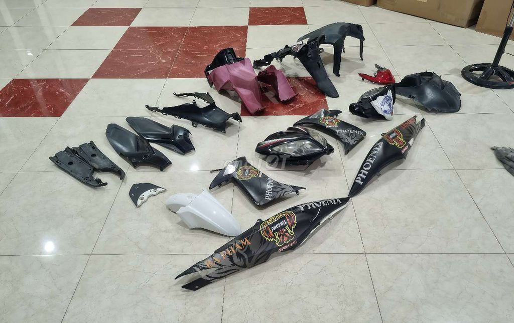 Dàn áo nouvo lx135 tặng đèn. ( no 4). Mua bán Phụ tùng xe tại Huyện Nhơn Trạch Đồng Nai được đăng bởi Vlap Fam hình 2