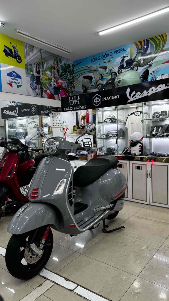 Vespa Gts xám si măng 2022 ngay chủ xe siêu đẹp. Mua bán Xe máy tại Quận Phú Nhuận Tp Hồ Chí Minh được đăng bởi VESPA  PIAGGIO BẢO HƯNG Vespa cũ trả góp  hình 4
