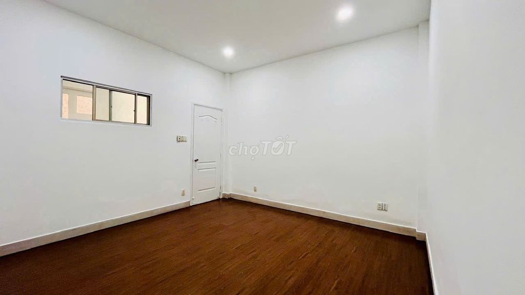 ✨ ПРОДАЁТСЯ ВЛАДЕЛЕЦ — 47 М² ЗЕМЛИ, НО ДО 102 М² ПОЛЕЗНОЙ ПЛОЩАДИ
