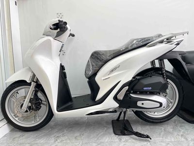 ⭐️ 𝗤𝘂𝗮́ 𝗠𝗼̛́𝗶 ( 𝗦𝗵𝟭𝟮𝟱/𝟮𝟬𝟮𝟬/𝗖𝗕𝗦 Đ𝗶 𝗟𝘂̛𝗼̛́𝘁) ⭐️. Mua bán Xe máy tại Thành phố Vĩnh Long Vĩnh Long được đăng bởi Gia Kiệt 