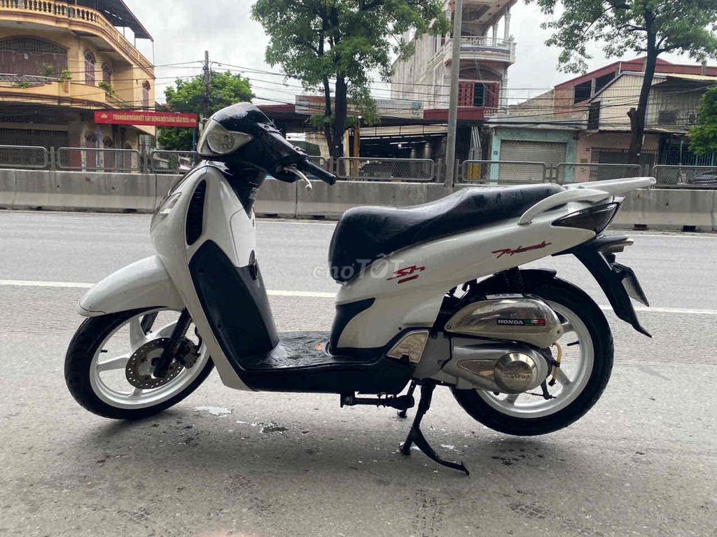 Honda sh 125 chính chủ êm đẹp mê ly. Mua bán Xe máy tại Quận Hồng Bàng Hải Phòng được đăng bởi Ly  hình 2