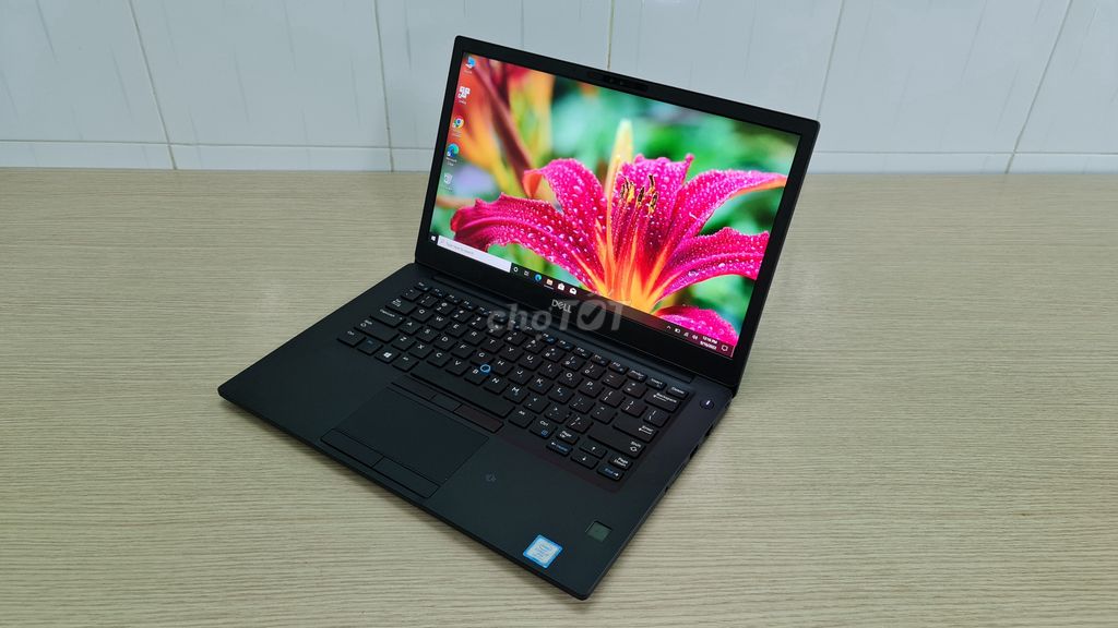 Laptop Mỹ Mạnh, Mỏng, Rẻ - Dell 7490 i7 đẹp 99%. Mua bán Laptop tại Quận 10 Tp Hồ Chí Minh được đăng bởi Đinh Thị Hoài hình 1
