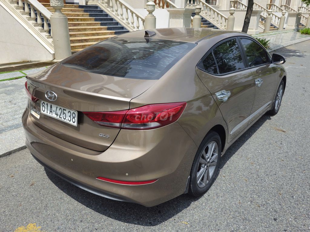 Hyundai Elantra 2017 1.6 AT - 80000 km. Mua bán Ô tô tại Thành phố Thủ Đức Tp Hồ Chí Minh được đăng bởi Phạm Thị Xuân Mai hình 2