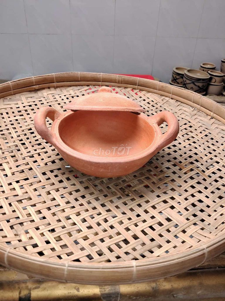 Nồi đất nung kho hầm giữ nhiệt tốt. Mua bán Dụng cụ nhà bếp tại Huyện Mỏ Cày Bắc Bến Tre được đăng bởi Chén dĩa mẫu xưa  hình 1