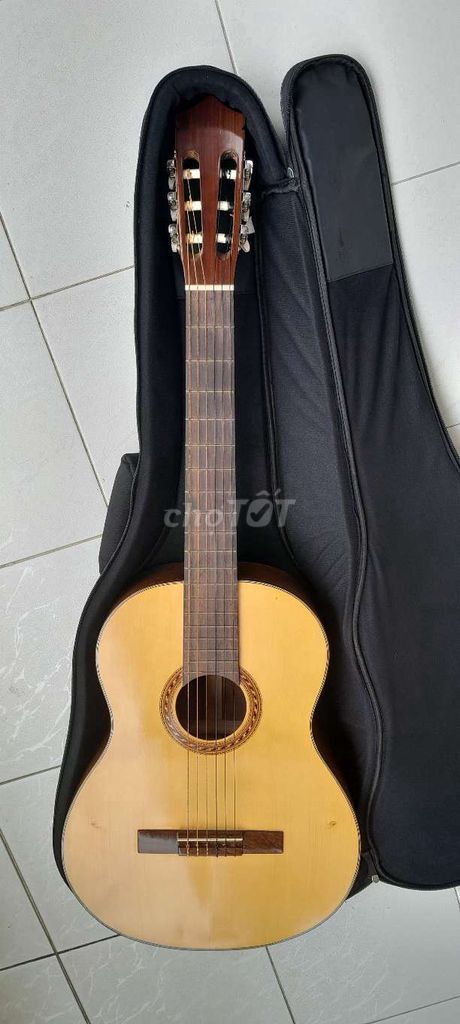 Đàn guitar 850k