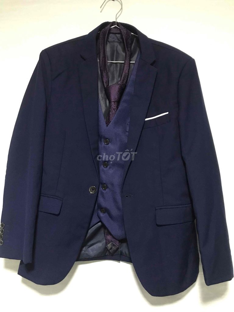 combo 2 áo + cà vạt (Pierre cardin) chưa sử dụng. Mua bán Quần áo tại Huyện Tân Phước Tiền Giang được đăng bởi Đồ Nhà Không Dùng hình 1