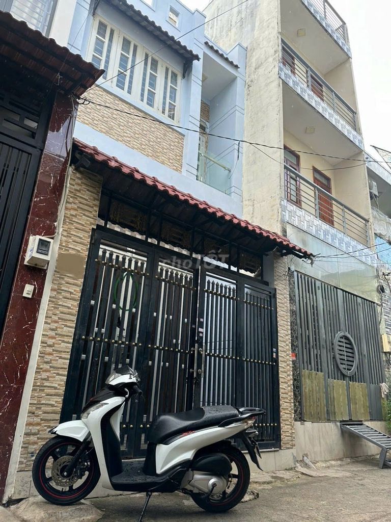 Bán nhà HXH, giáp Tân Phú, 4X12M, 557/ Hương Lộ 3, BHH, Q.BT, 3,98tỷ
