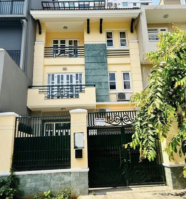 Rent · 6 bd · 110 м² · Quận Phú Nhuận, ул. Đường Hoàng Văn Thụ