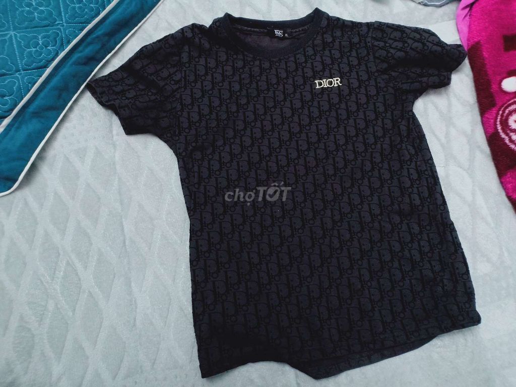 Áo phông Dior Unisex Đen XL. Mua bán Quần áo tại Huyện Nho Quan Ninh Bình được đăng bởi Kiệt Đinh hình 1