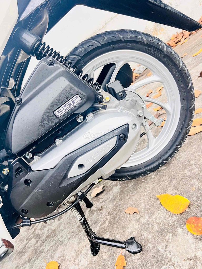 Honda Vision màu Trắng. Mua bán Xe máy tại Thị xã Bến Cát Bình Dương được đăng bởi xe máy trả góp tín nghĩa  hình 8