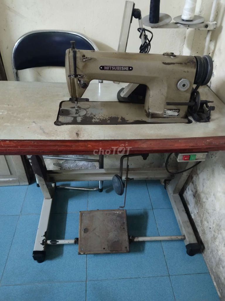 Máy may Mitsubishi DP-1300 Nâu Đã sử dụng. Mua bán Đồ chuyên dụng, Giống nuôi trồng tại Huyện Mỏ Cày Nam Bến Tre được đăng bởi Hong Phan hình 1