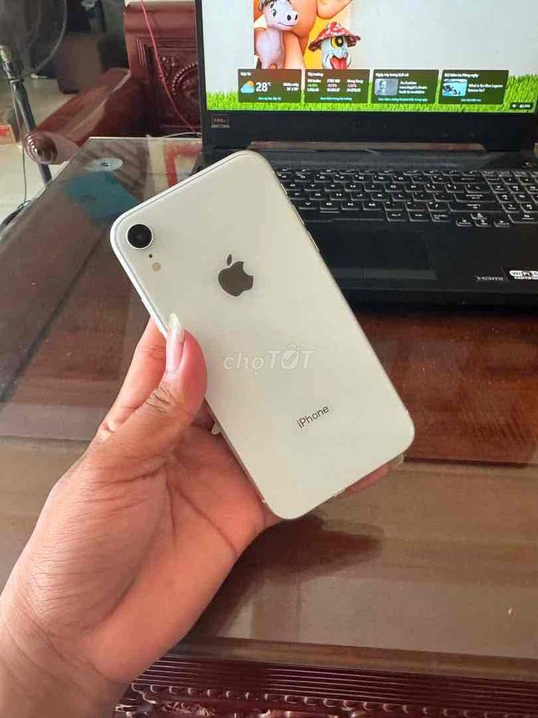 Apple iPhone XR Trang pin 100%, mới 97%. Mua bán Điện thoại tại Thành phố Vĩnh Yên Vĩnh Phúc được đăng bởi NGUYỄN VĂN PHONG hình 1