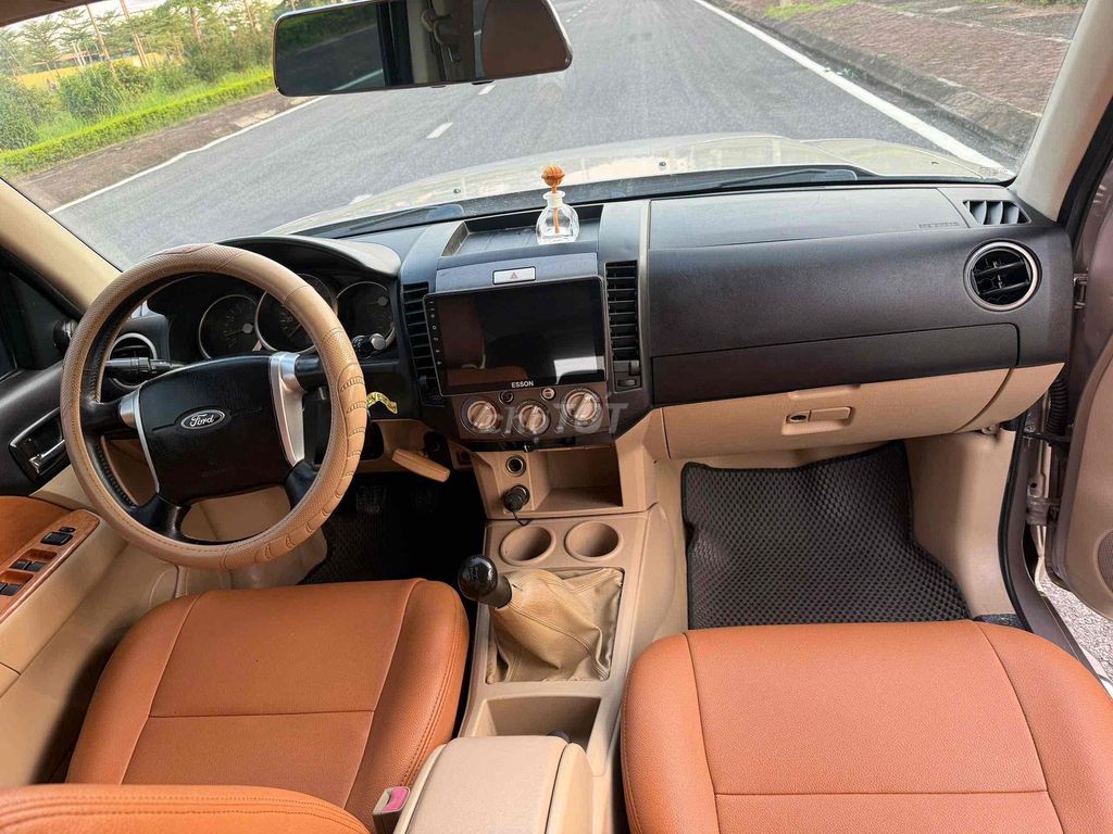 Ford Everest 2009 механическая коробка золотистый песок