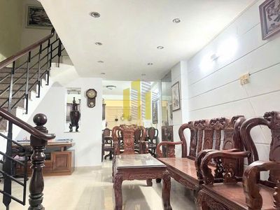 Nhà phố 72 m² · 4 PN · Đường Trần Não