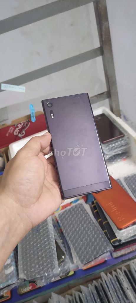 Sony XZs, ram 4gb, 64gb. Mua bán Điện thoại tại Quận Gò Vấp Tp Hồ Chí Minh được đăng bởi A LONG   nhận thanh toán THẺ TÍN DỤNG hình 1