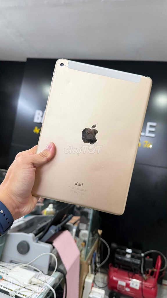 iPad Air 2 4G/LTE 64GB Gold. Mua bán Máy tính bảng tại Quận Bình Thạnh Tp Hồ Chí Minh được đăng bởi Phan Việt hình 1