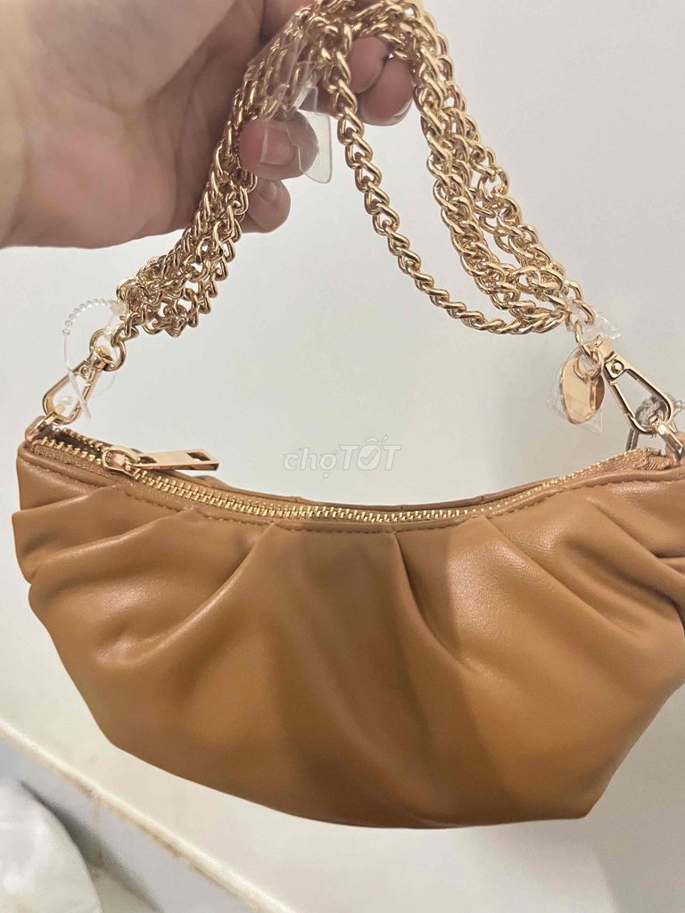 Túi đeo vai Nữ Polyester Nâu. Mua bán Túi xách tại Quận Tân Phú Tp Hồ Chí Minh được đăng bởi Thanh móm  hình 1