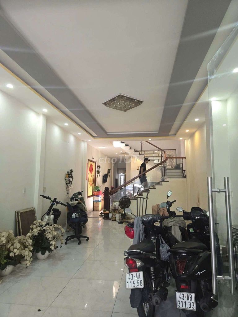 Nhà 3 tầng 5pn mặt tiền đường 10.5m bùi tấn diên