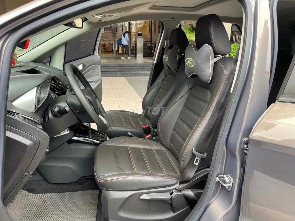 Ford EcoSport 2017 Titanium 1.5L AT - 7000 km. Mua bán Ô tô tại Quận 3 Tp Hồ Chí Minh được đăng bởi Ngọc triều hình 5