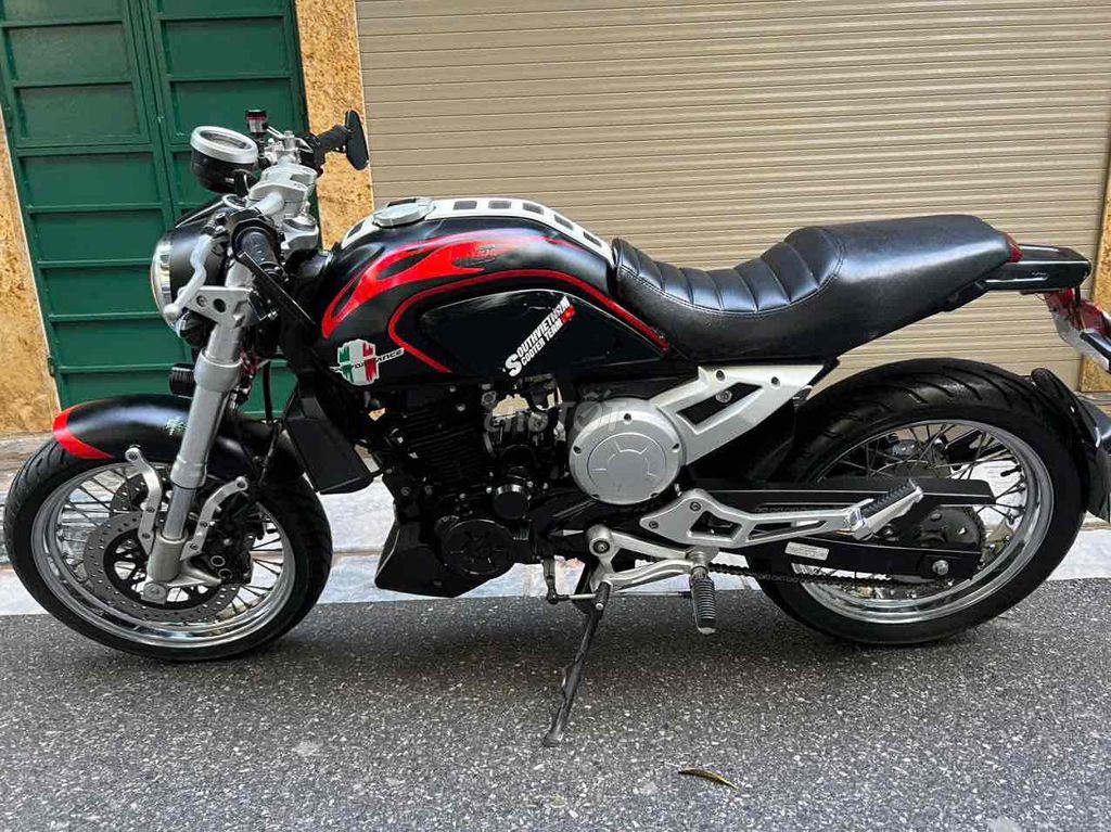 GPX Genteleman 200cc Xe đep lướt mới keng pkl moto. Mua bán Xe máy tại Quận Cầu Giấy Hà Nội được đăng bởi Tong motor xe may hình 5