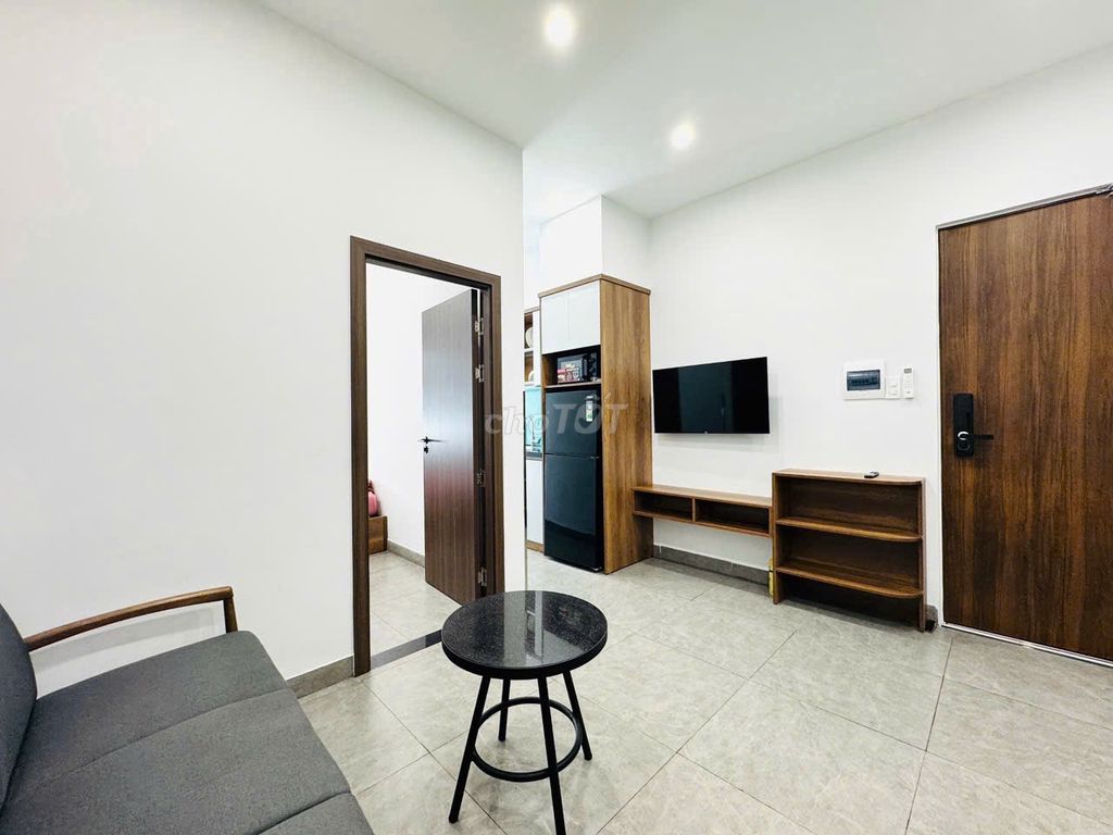 Roomy 1-bedroom flat on Võ Nguyên Giáp near Furama — photo 2