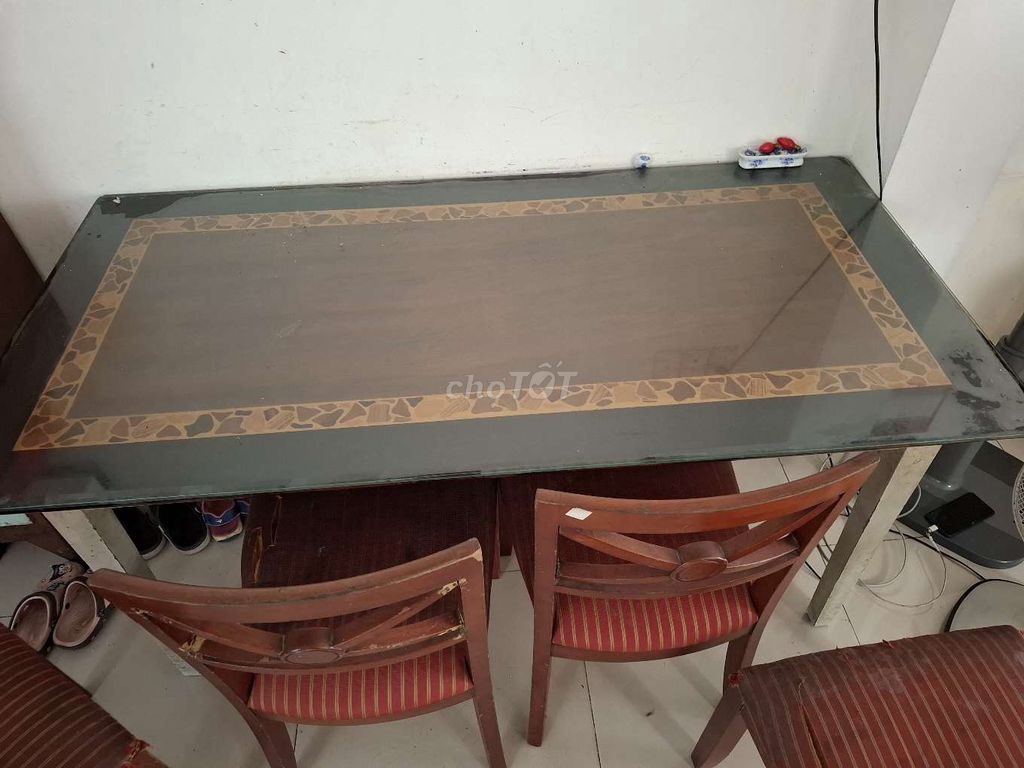 Bộ bàn ghế ăn 1m6x80 4 ghế. Mua bán Bàn ghế tại Quận Bình Thạnh Tp Hồ Chí Minh được đăng bởi Thi hình 1