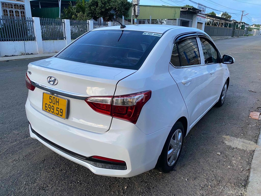 Hyundai Grand i10 2017 Sedan 1.2 Base - 1900 km. Mua bán Ô tô tại Thành phố Buôn Ma Thuột Đắk Lắk được đăng bởi Dương Single hình 2