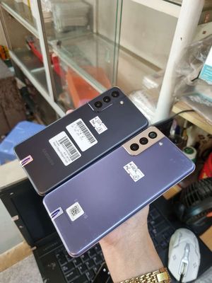 Galaxy S21 5G bản Mỹ còn 2 màu dùng 2sim R.8/128gb. Mua bán Điện thoại tại Quận Thanh Xuân Hà Nội được đăng bởi Shop 173 Nguyễn Xiển Thanh Xuân Hà Nội 