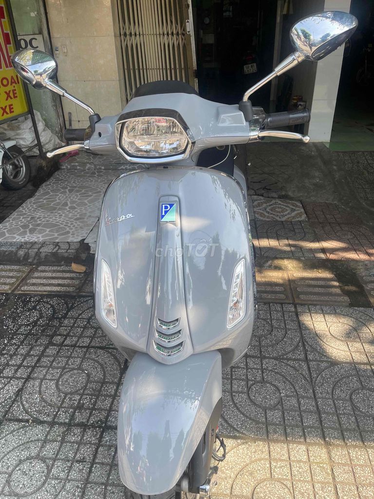Vespa Lướt Keng odo 2k - Cầm Đồ Thanh Lý. Mua bán Xe máy tại Quận Bình Tân Tp Hồ Chí Minh được đăng bởi Tharo Phạm hình 9