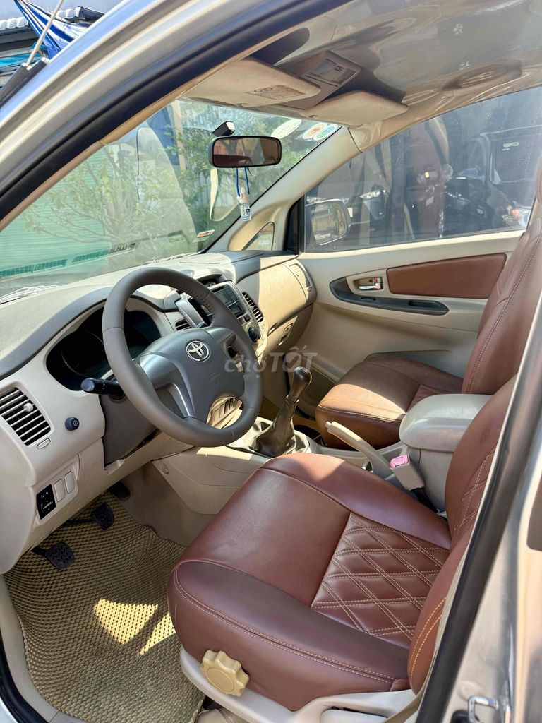 Toyota Innova 2015 E - 121000 km. Mua bán Ô tô tại Thành phố Dĩ An Bình Dương được đăng bởi Nguyễn Thành Công hình 5