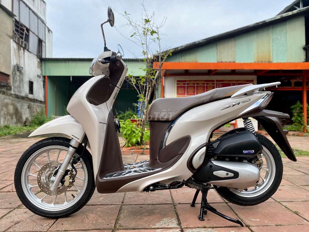 Honda SH MODE Phanh ABS Date 2021 Hồ sơ cầm tay. Mua bán Xe máy tại Quận Ninh Kiều Cần Thơ được đăng bởi Xe Máy TÂN LIÊN HƯNG 1 91B hình 3