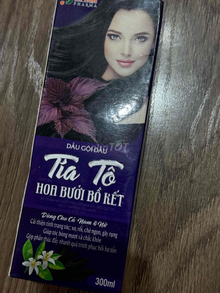 Dầu gội Chín Thiện Tía Tô Hoa Bưởi 300ml. Mua bán Phụ kiện thời trang khác tại Quận Thanh Xuân Hà Nội được đăng bởi Lê Khánh Linh hình 1