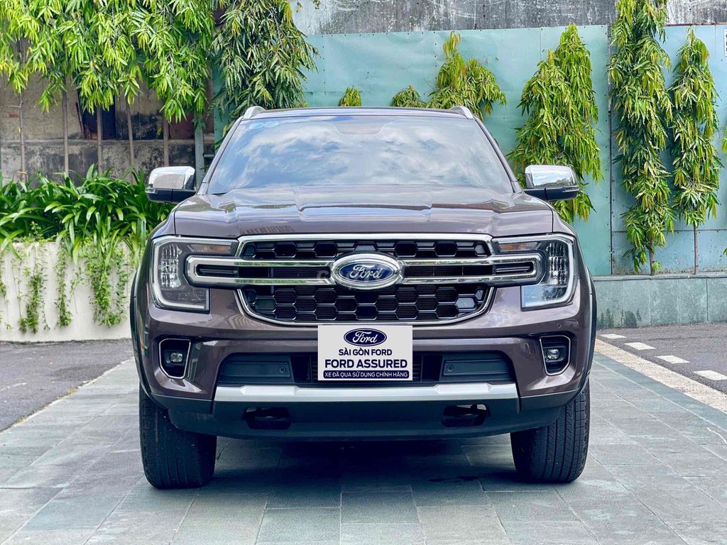 Hãng Ford bán Everest Titan 2022 1 cầu lướt 1 chủ