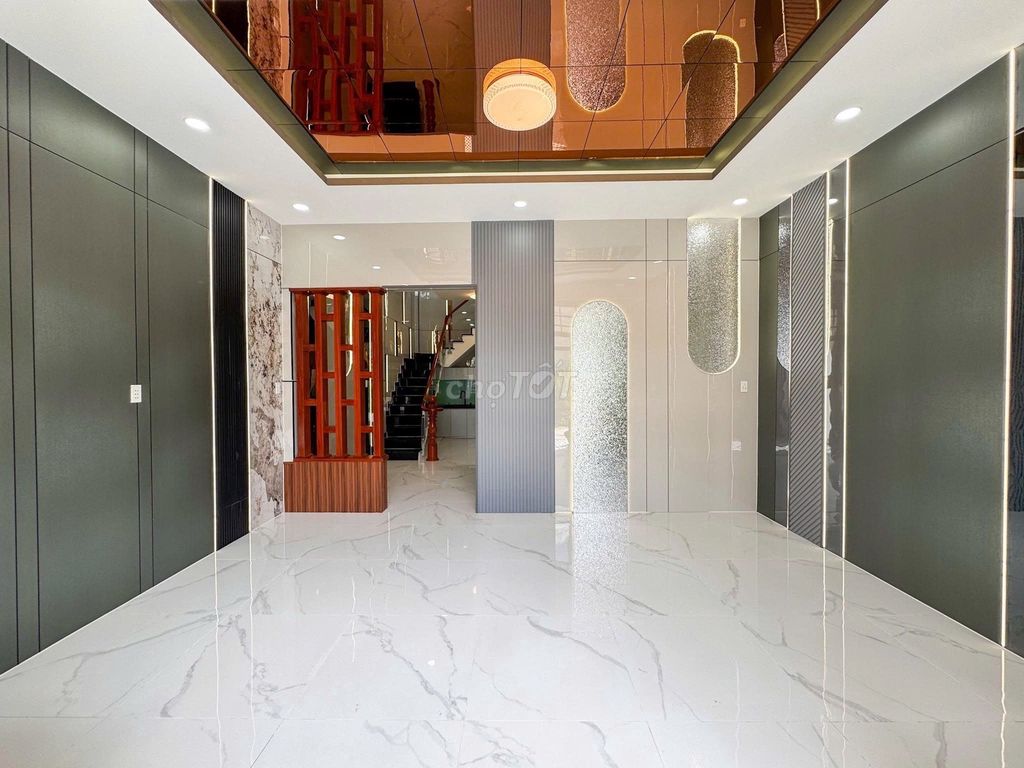 124.1m2 (9,8x13,5) nhà sát QL13 chỉ 50m ngay bệnh viện QT Hạnh Phúc