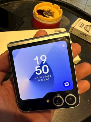 Samsung Z Flip6 256GB Bạc