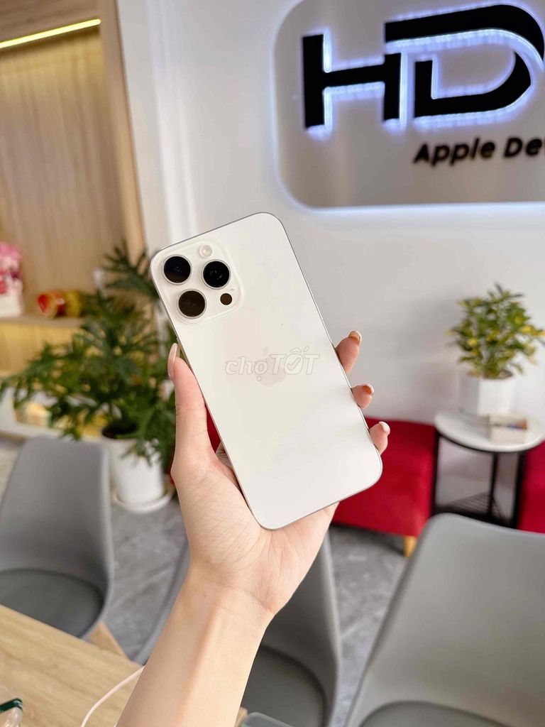 iPhone 16 Pro Max 256GB. Mua bán Điện thoại tại Thành phố Đà Lạt Lâm Đồng được đăng bởi Ngọc Nhi  hình 1