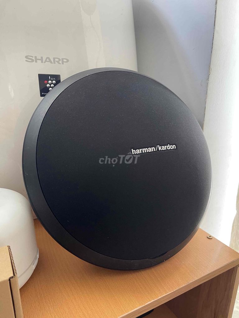 Loa Harman Kardon Onyx Studio 99%