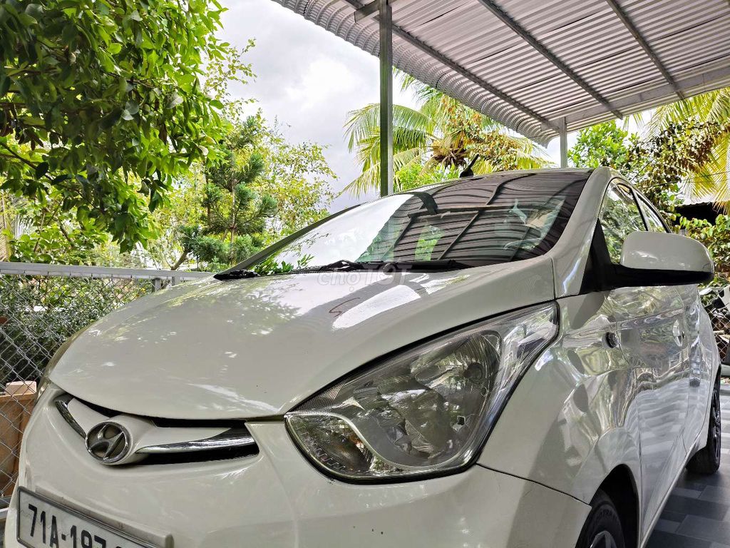 Hyundai Eon 2012 photo 3