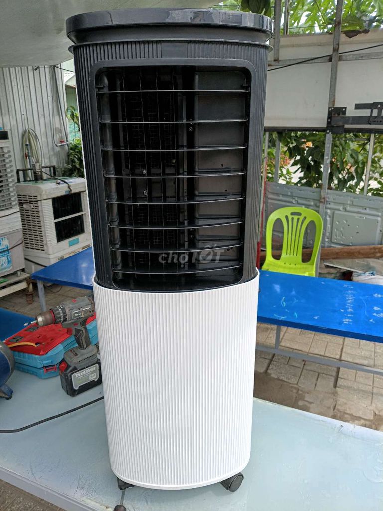 Quạt hơi nước Kangaroo Trắng, Đen Tiết kiệm điện. Mua bán Quạt tại Thành phố Long Xuyên An Giang được đăng bởi XE ĐIỆN LONG XUYÊN hình 1