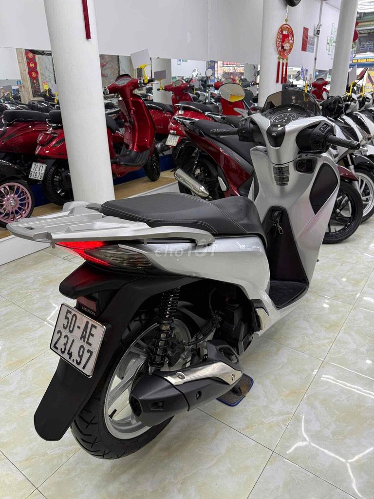 Honda SH 150 CBS 2019 Серебристый
